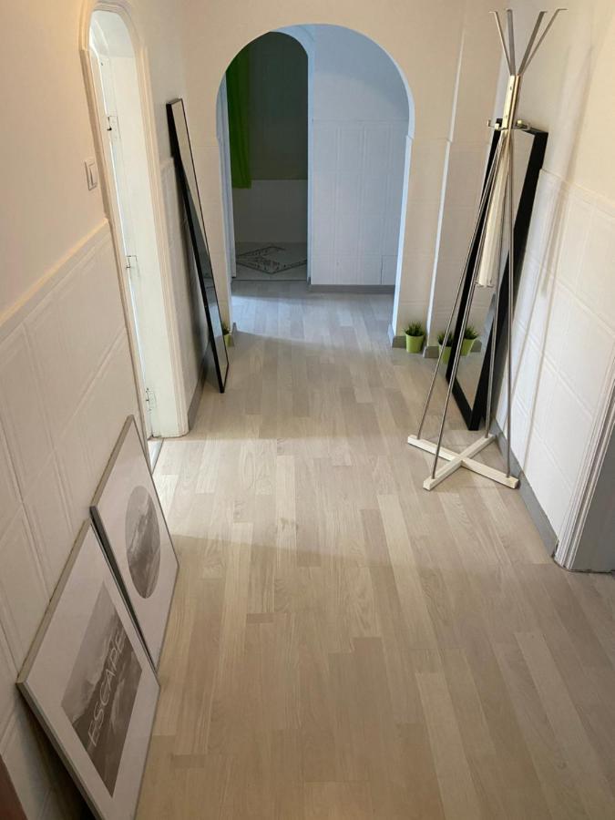 Green Apartment 41 Bucharest Exterior photo